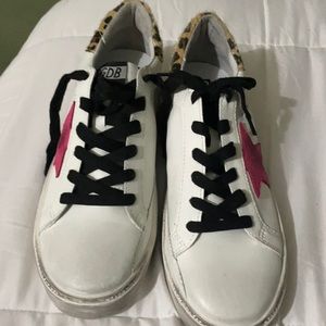 GGDB HI STAR SNEAKERS.